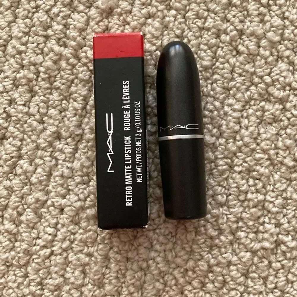 Mac Retro Matte Lipstick 702 Dangerous Red Full Size Swatched Like New with Box